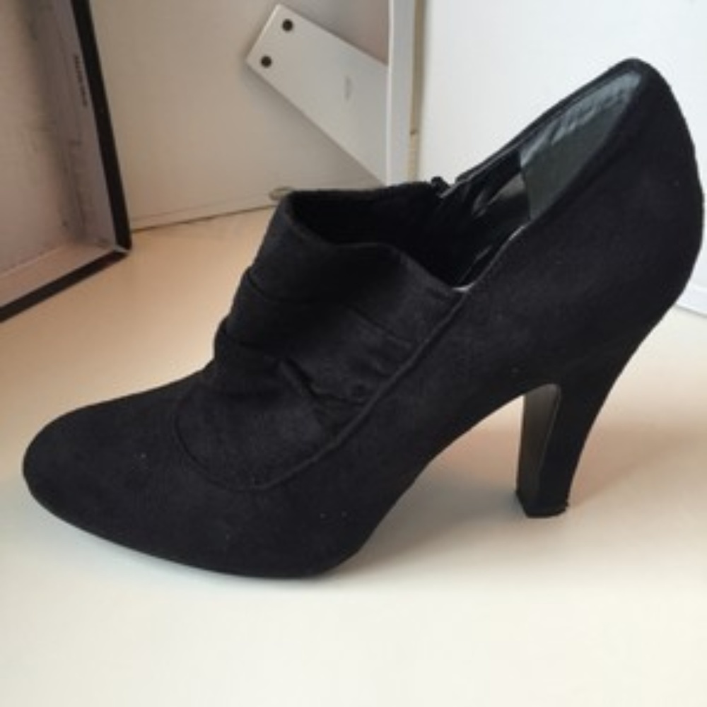 :bcbg paris: faux suede booties
